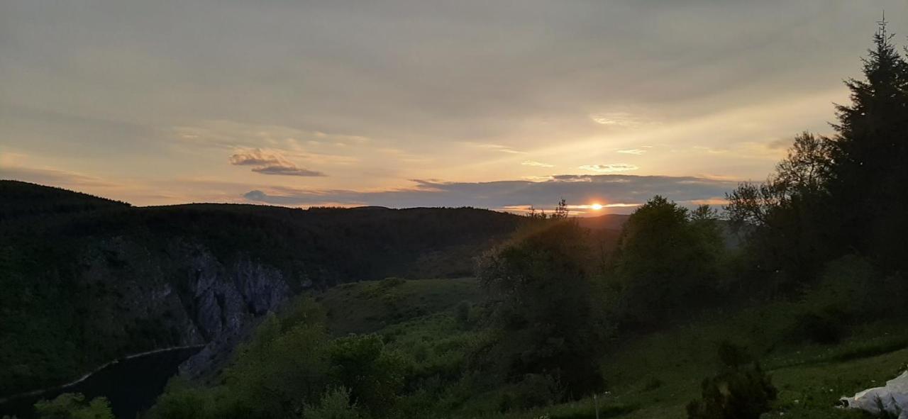 Biserna Dolina Uvac Sjenica Dış mekan fotoğraf